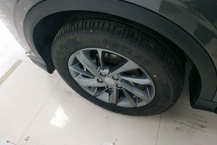 Used Geely Auto Coolray 2025 Model 1.5L CVT Superpower Edition MAX Exterior 4