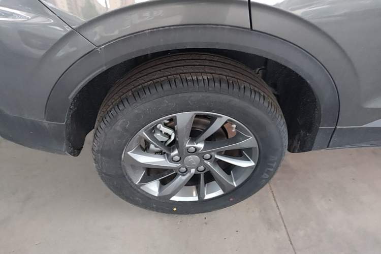 Used Geely Auto Coolray 2025 Bin Yue L 1.5TD DCT Beyond Edition Exterior 5