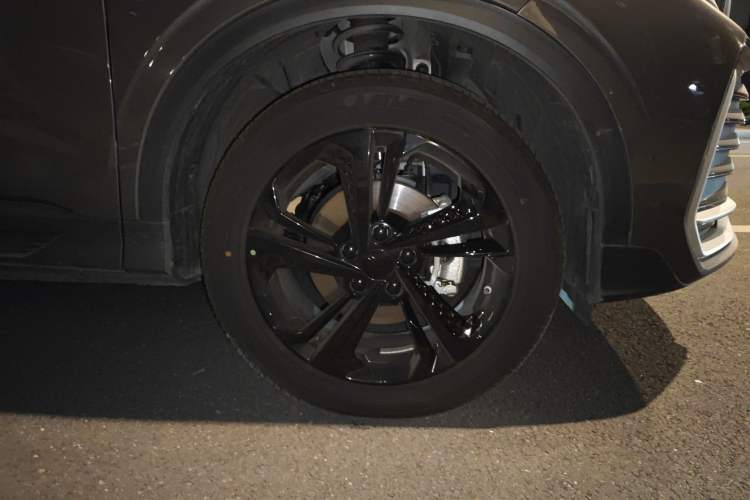 Used Geely Auto Coolray 2025 Bin Yue L 1.5T DCT Starlight Edition Exterior 7