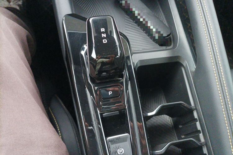 Used Geely Auto Coolray 2025 Bin Yue L 1.5T DCT Starlight Edition Gear Lever