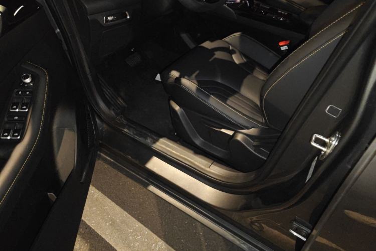 Used Geely Auto Coolray 2025 Bin Yue L 1.5T DCT Starlight Edition Interior 3