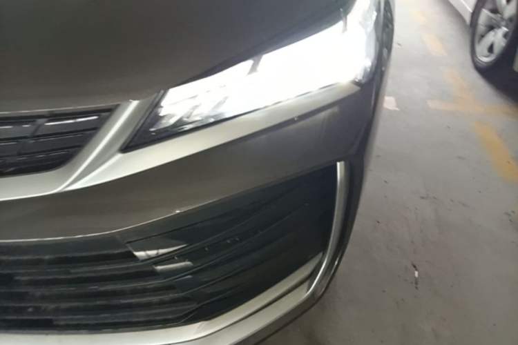 Used Geely Auto Coolray 2025 Bin Yue L 1.5T DCT Starlight Edition Left Front Headlight