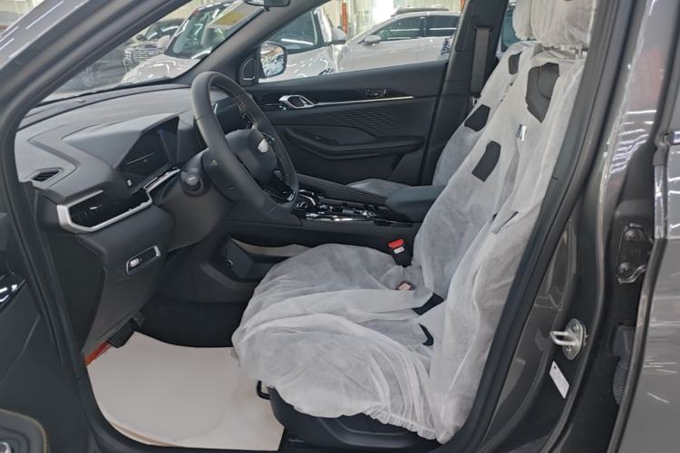 Used Geely Auto Coolray 2025 Bin Yue L 1.5TD DCT Beyond Edition Left Front Seat