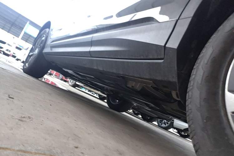 Used Geely Auto Coolray 2025 Bin Yue L 1.5TD DCT Beyond Edition Left Side Sill