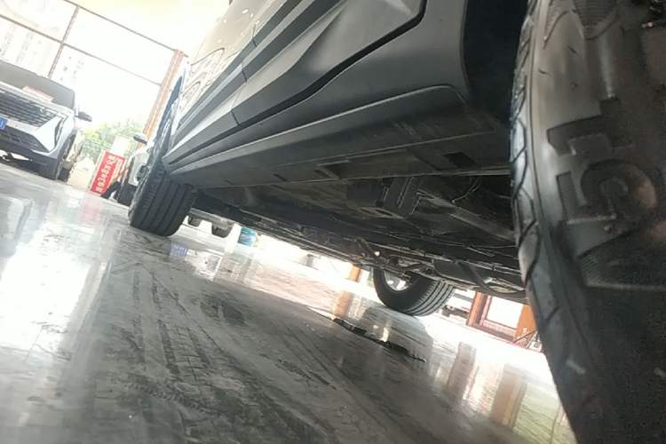 Used Geely Auto Coolray 2025 1.5L CVT Super Edition Left Side Sill