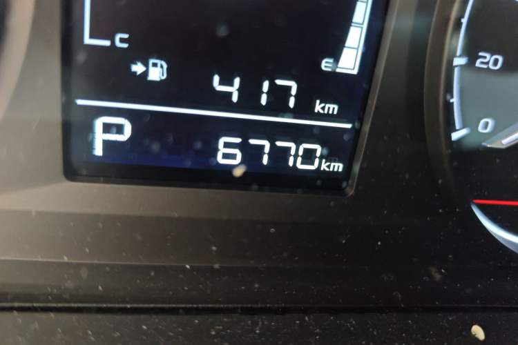 Used Geely Auto Coolray 2025 1.5L CVT Super Edition Odometer Close Up