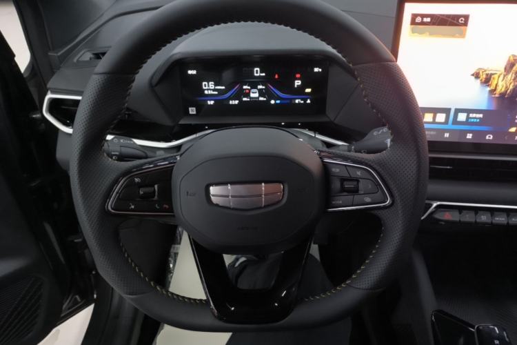 Used Geely Auto Coolray 2025 Bin Yue L 1.5TD DCT Star Diamond Steering Wheel