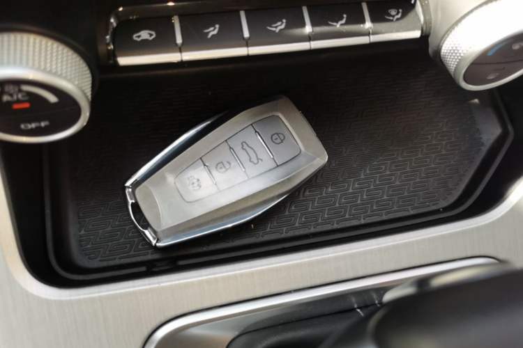Used Geely Auto Coolray 2025 1.5L CVT Super Edition Vehicle Key