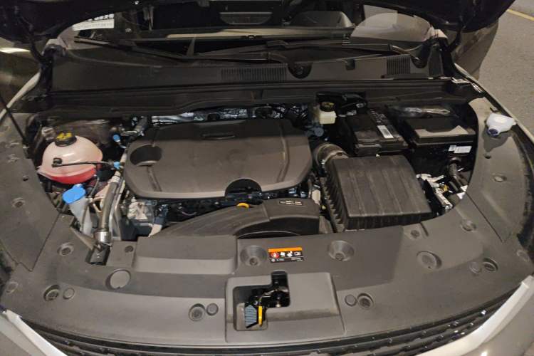 Used Geely Auto Coolray 2025 Bin Yue L 1.5T DCT Starlight Edition Engine Bay