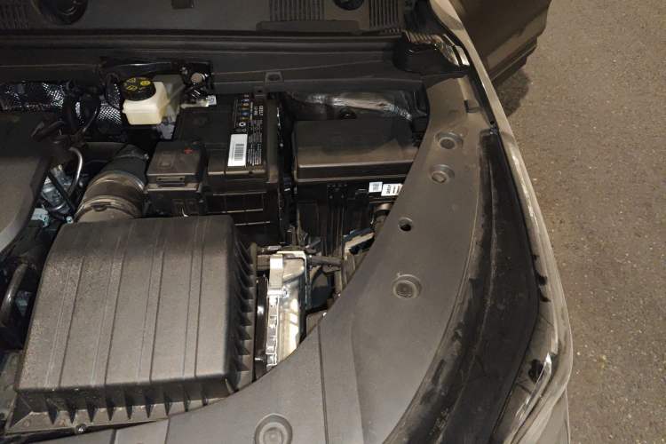 Used Geely Auto Coolray 2025 Bin Yue L 1.5T DCT Starlight Edition Engine Bay Left