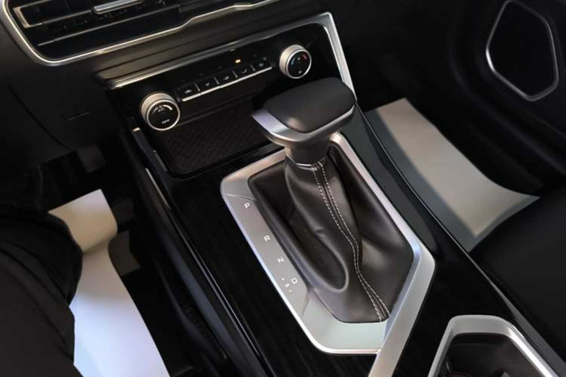 Used Geely Auto Coolray 2025 Model 1.5L CVT Superpower Edition MAX Gear Lever
