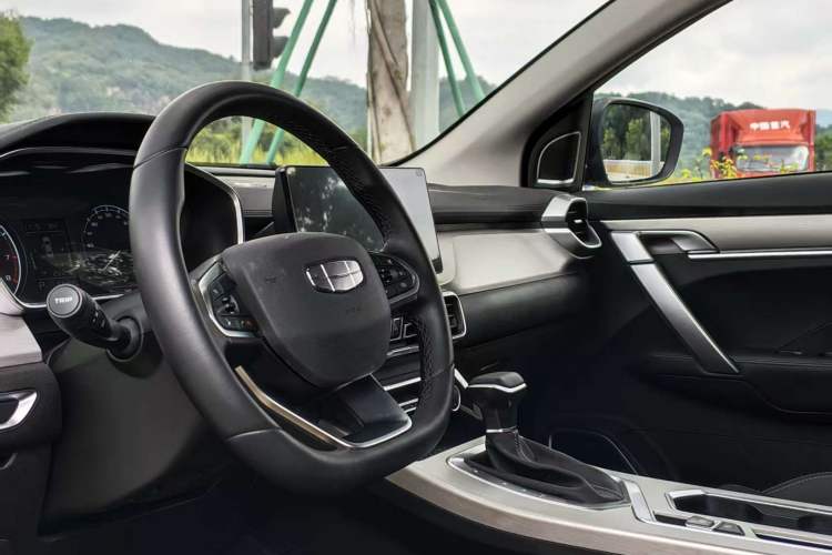 Used Geely Auto Coolray 2025 1.5L CVT Super Edition Interior 4