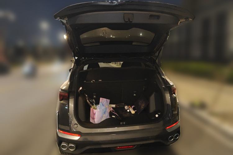 Used Geely Auto Coolray 2025 Bin Yue L 1.5T DCT Starlight Edition Trunk
