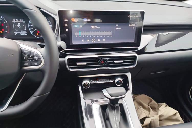 Used Geely Auto Coolray 2025 Model 1.5L CVT Superpower Edition MAX Audio And AC Panel
