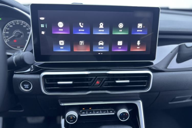 Used Geely Auto Coolray 2025 Model 1.5L CVT Superpower Edition MAX Audio And AC Panel