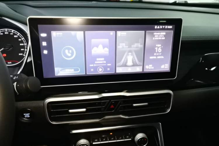 Used Geely Auto Coolray 2025 Model 1.5L CVT Superpower Edition MAX Audio And AC Panel