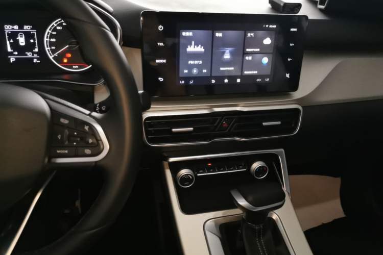 Used Geely Auto Coolray 2025 1.5L CVT Super Edition Audio And AC Panel