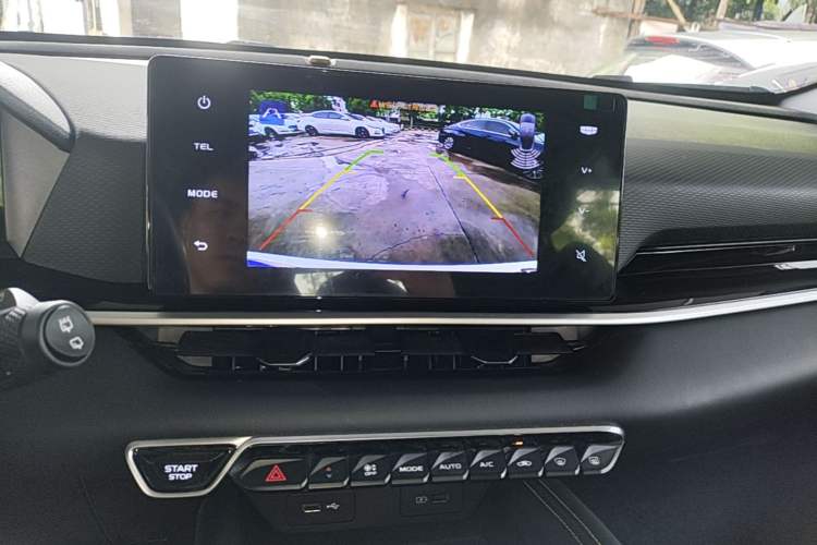 Used Geely Auto Coolray 2025 Bin Yue L 1.5TD DCT Beyond Edition Audio And AC Panel