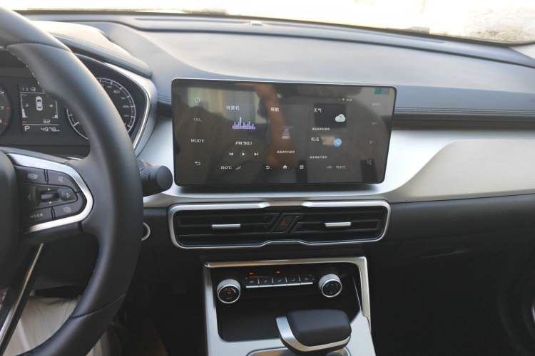 Used Geely Auto Coolray 2025 1.5L CVT Super Edition Audio And AC Panel