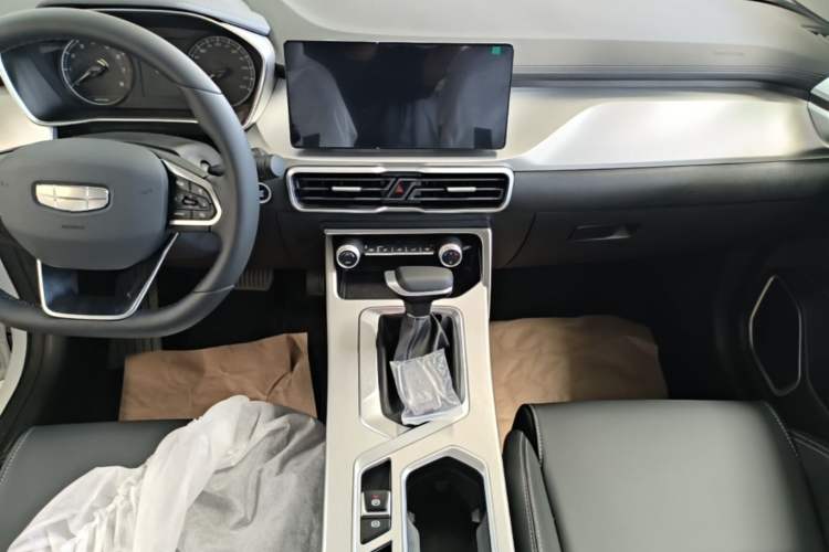 Used Geely Auto Coolray 2025 1.5L CVT Super Edition Audio And AC Panel