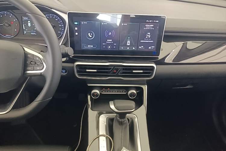 Used Geely Auto Coolray 2025 Model 1.5L CVT Superpower Edition MAX Audio And AC Panel