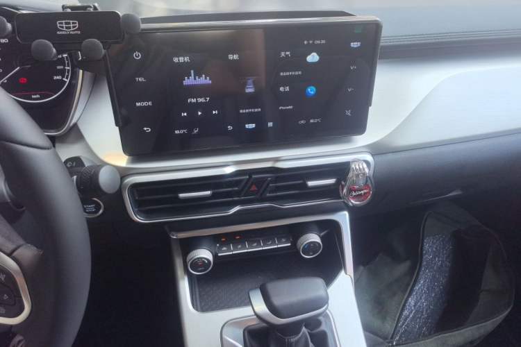 Used Geely Auto Coolray 2025 1.5L CVT Super Edition Audio And AC Panel