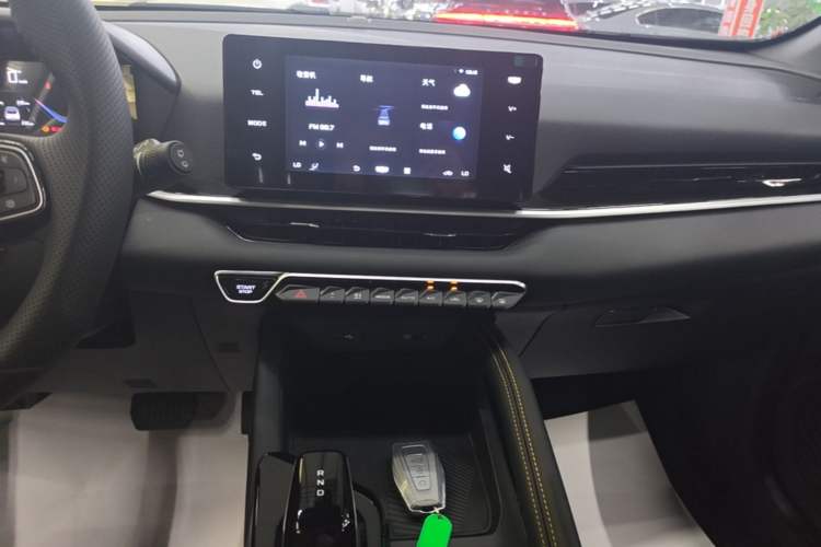 Used Geely Auto Coolray 2025 Bin Yue L 1.5TD DCT Beyond Edition Audio And AC Panel