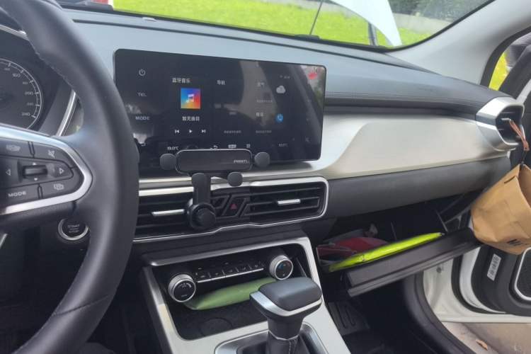 Used Geely Auto Coolray 2025 1.5L CVT Super Edition Audio And AC Panel