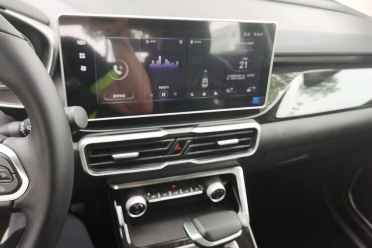 Used Geely Auto Coolray 2025 Model 1.5L CVT Superpower Edition MAX Audio And AC Panel