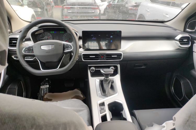 Used Geely Auto Coolray 2025 1.5L CVT Super Edition Center Console