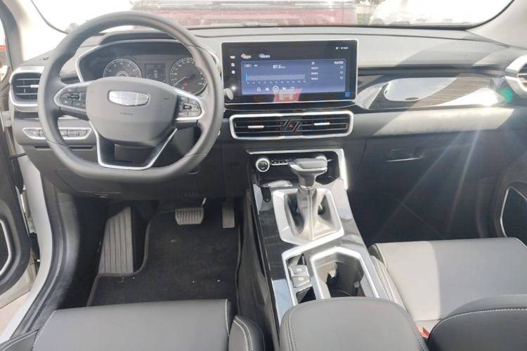 Used Geely Auto Coolray 2025 Model 1.5L CVT Superpower Edition MAX Center Console