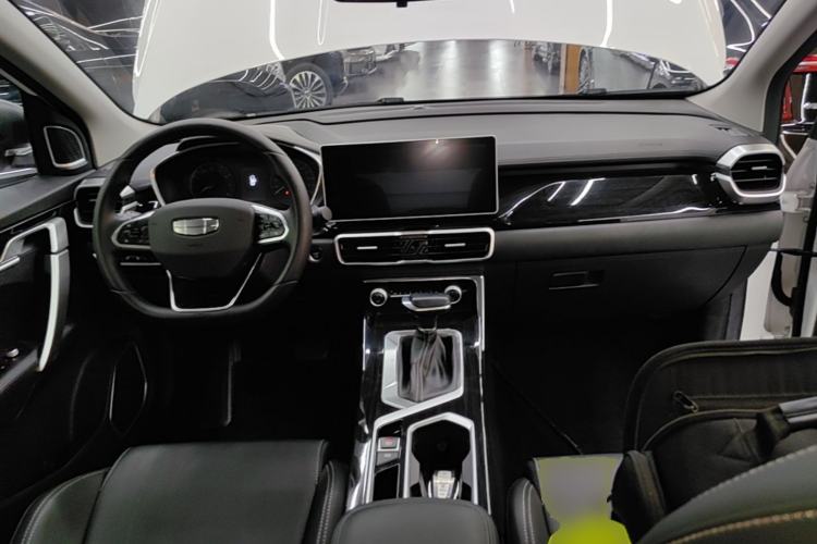 Used Geely Auto Coolray 2025 Model 1.5L CVT Superpower Edition MAX Center Console