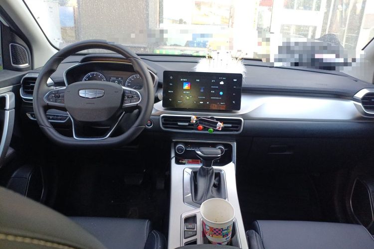 Used Geely Auto Coolray 2025 1.5L CVT Super Edition Center Console