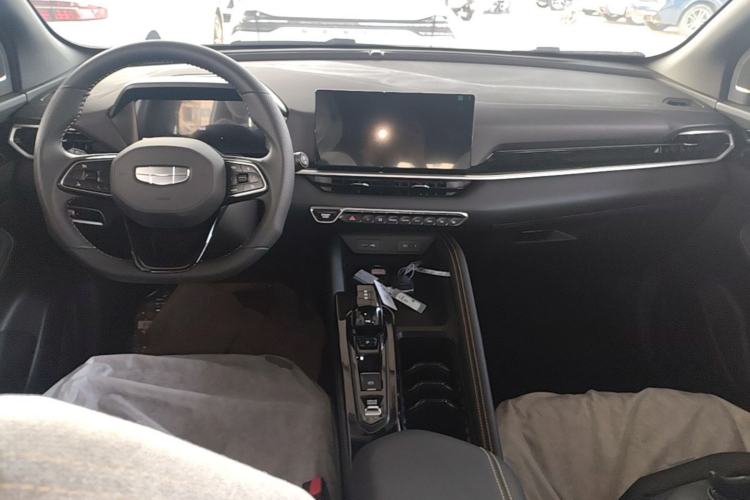 Used Geely Auto Coolray 2025 Bin Yue L 1.5TD DCT Beyond Edition Center Console