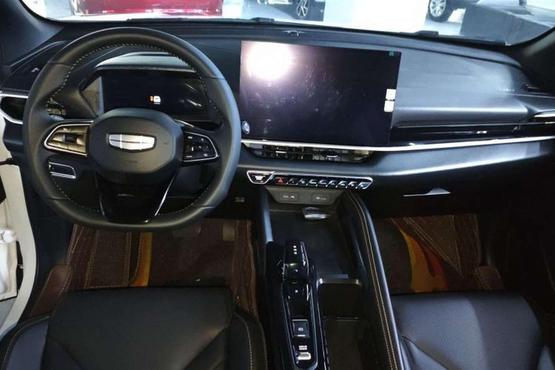 Used Geely Auto Coolray 2025 Bin Yue L 1.5TD DCT Star Diamond Center Console