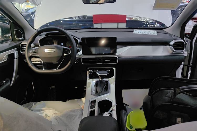 Used Geely Auto Coolray 2025 1.5L CVT Super Edition Center Console