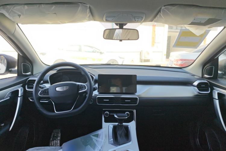 Used Geely Auto Coolray 2025 1.5L CVT Super Edition Center Console