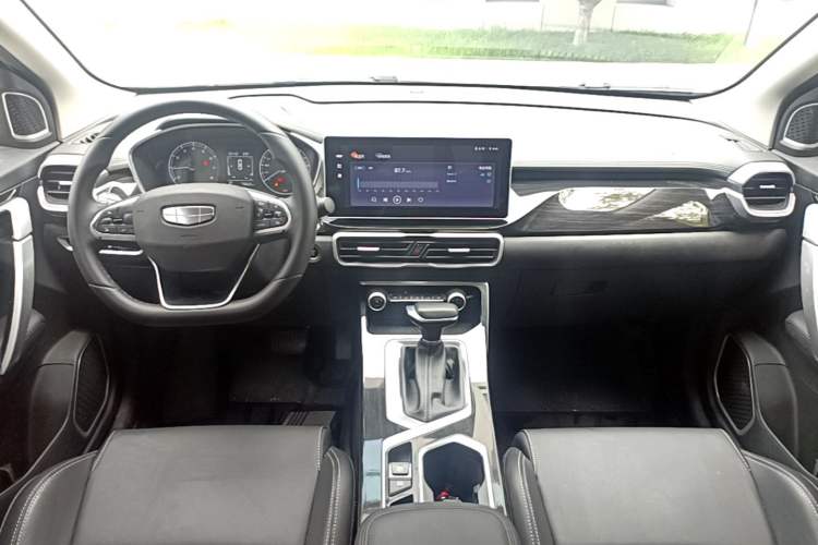Used Geely Auto Coolray 2025 Model 1.5L CVT Superpower Edition MAX Center Console