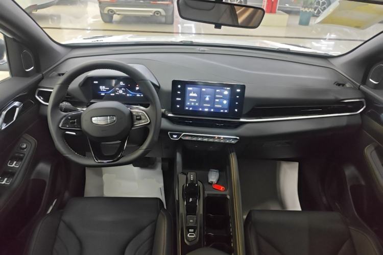 Used Geely Auto Coolray 2025 Bin Yue L 1.5TD DCT Beyond Edition Center Console