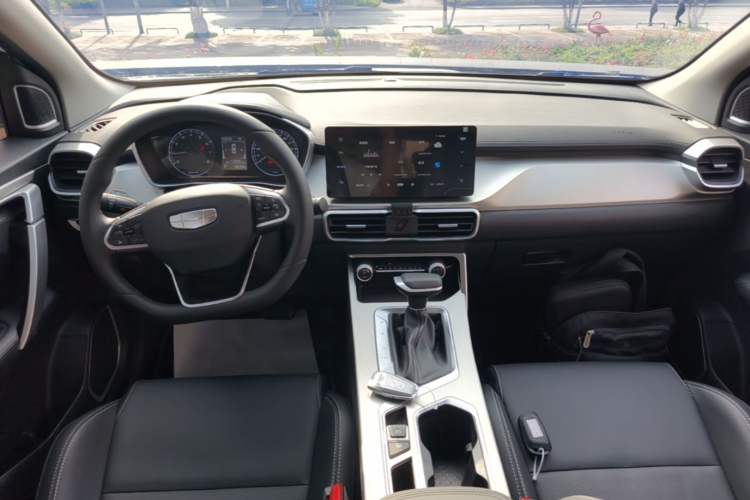 Used Geely Auto Coolray 2025 1.5L CVT Super Edition Center Console