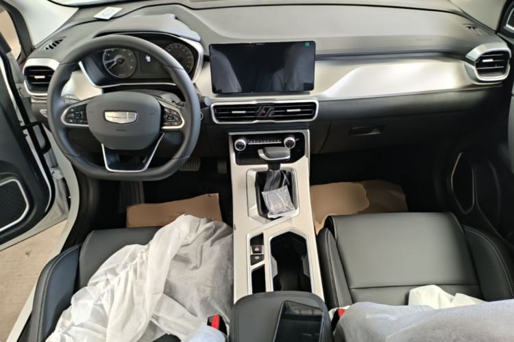 Used Geely Auto Coolray 2025 1.5L CVT Super Edition Center Console