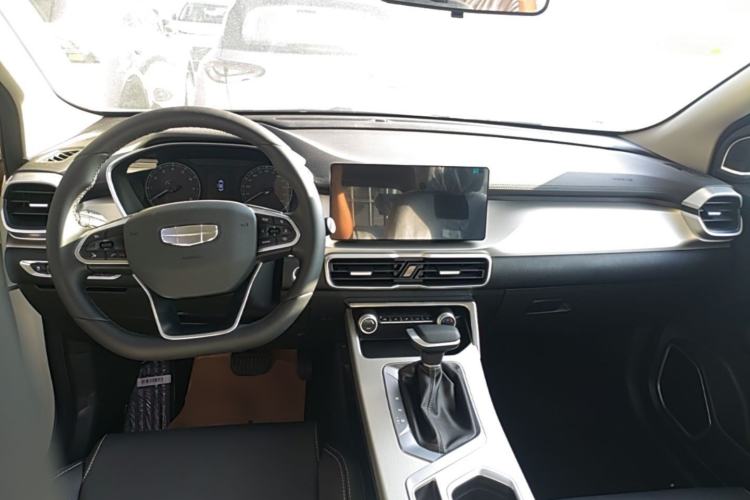 Used Geely Auto Coolray 2025 1.5L CVT Super Edition Center Console