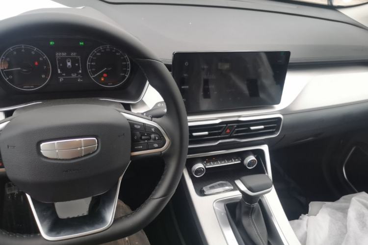 Used Geely Auto Coolray 2025 1.5L CVT Super Edition Center Console