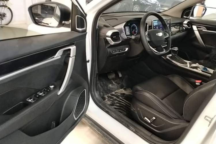 Used Geely Auto Coolray 2025 Model 1.5L CVT Superpower Edition MAX Driver Seat