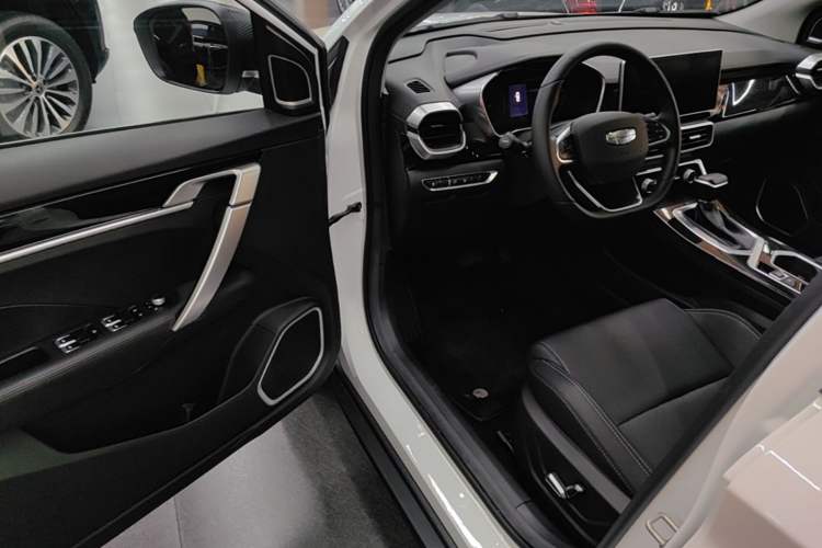 Used Geely Auto Coolray 2025 Model 1.5L CVT Superpower Edition MAX Driver Seat