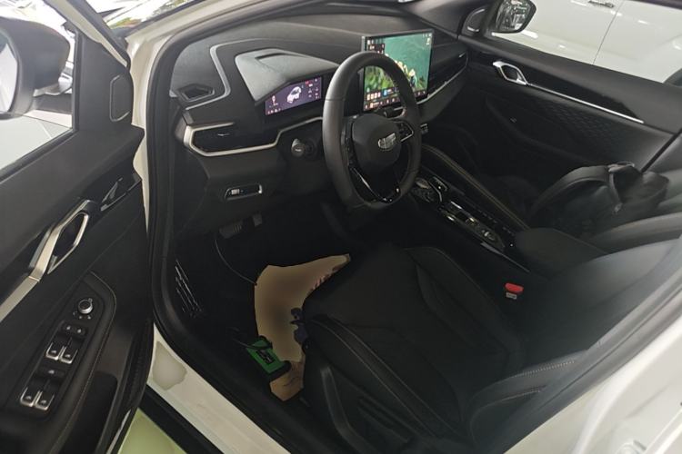 Used Geely Auto Coolray 2025 Bin Yue L 1.5T DCT Starlight Edition Driver Seat