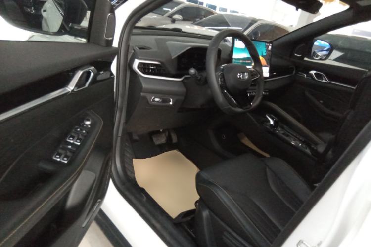Used Geely Auto Coolray 2025 Bin Yue L 1.5TD DCT Star Diamond Driver Seat