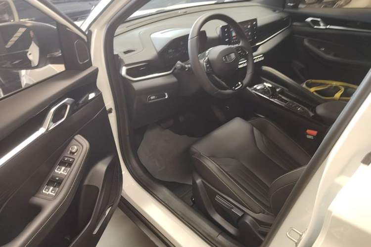 Used Geely Auto Coolray 2025 Bin Yue L 1.5TD DCT Beyond Edition Driver Seat