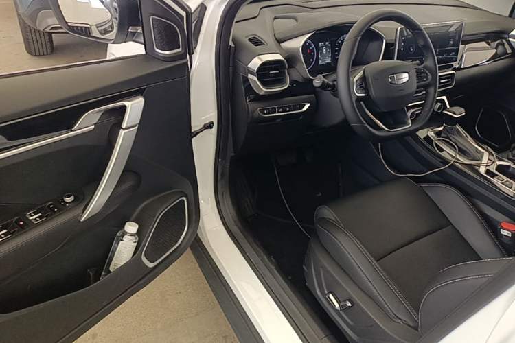 Used Geely Auto Coolray 2025 Model 1.5L CVT Superpower Edition MAX Driver Seat