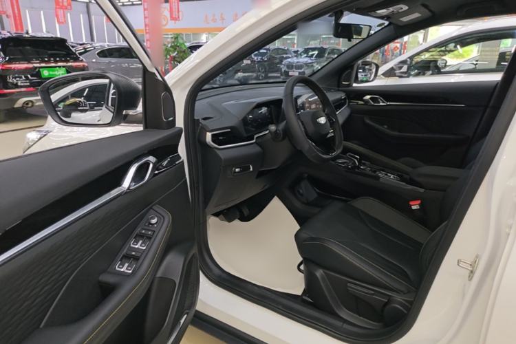 Used Geely Auto Coolray 2025 Bin Yue L 1.5TD DCT Beyond Edition Driver Seat